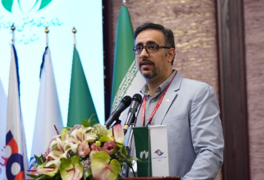 حسین اسلامی در روز ملی فناوری اطلاعات مطرح کرد / ضرورت مخابره پیام اتحاد صنف رایانه‌ای به حاکمیت